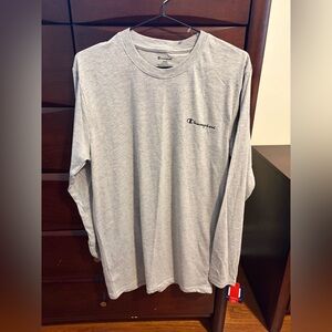 NWT Champion Men's Light Gray Long Sleeve lounge/sleep Tee